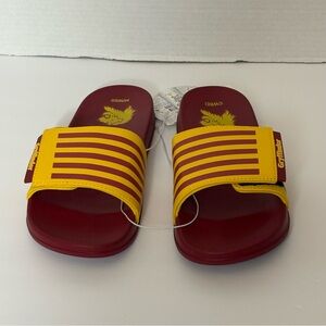 NWT Men’s Size 5 Harry Potter Gryffindor Slippers / Slide On Shoes
